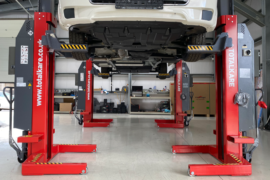 Go European adds Totalkare mobile column lifts to Cannock service centre